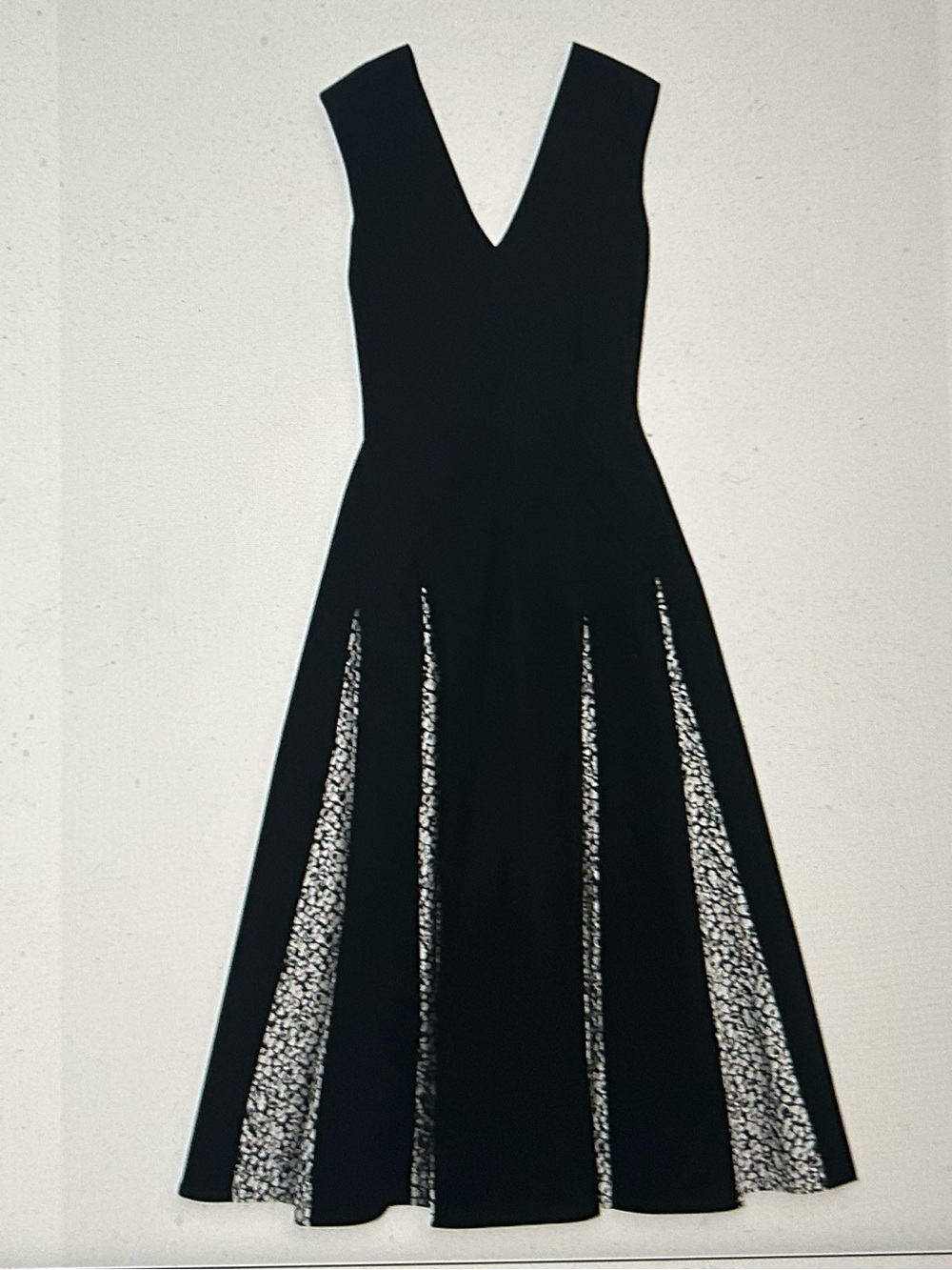 Derek Lam 10 Crosby Black Ella Pleated Printed Cotton Poplin-Midi Dress
Size 2